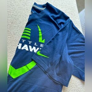 Nike mens Blue and Green Seahawks Shirt large